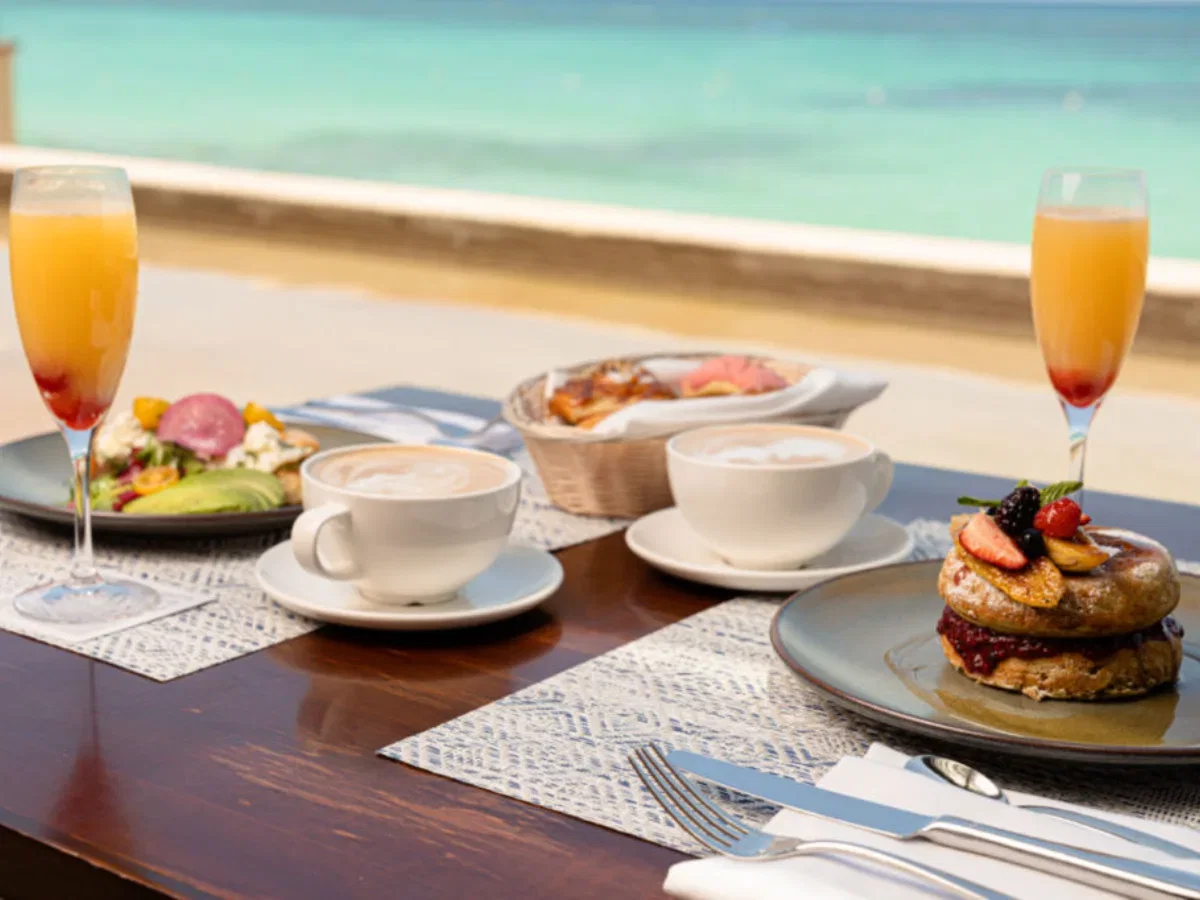 Desayuno frente al mar